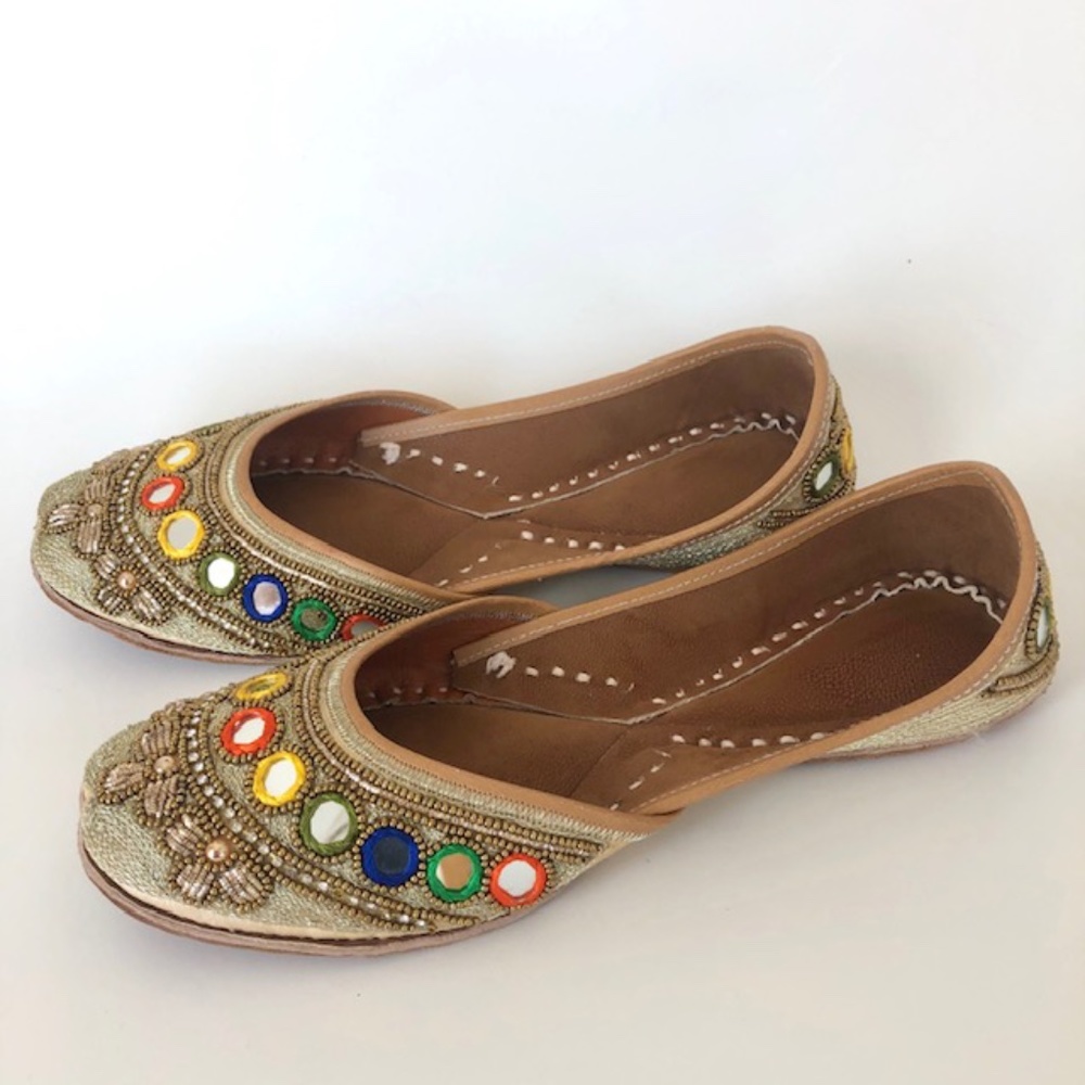 Beautiful Handmade Leather Mirrored Slippers